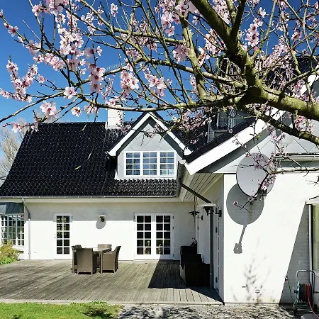 Holiday Frydenlundsvej